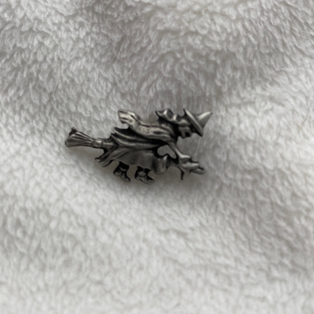 Witch pin
